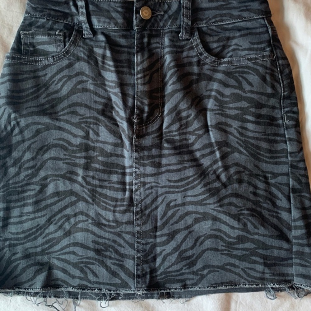 women’s mini skirt